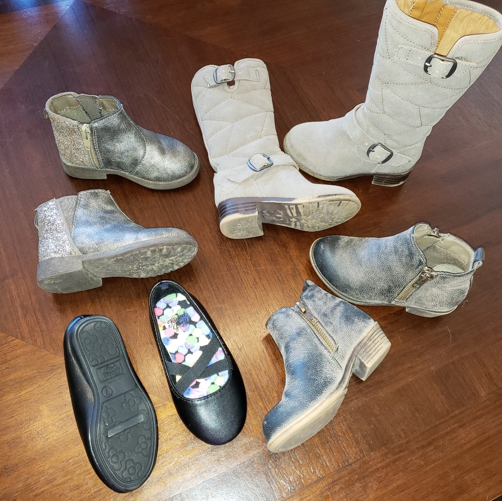 Size 7 little girls shoes